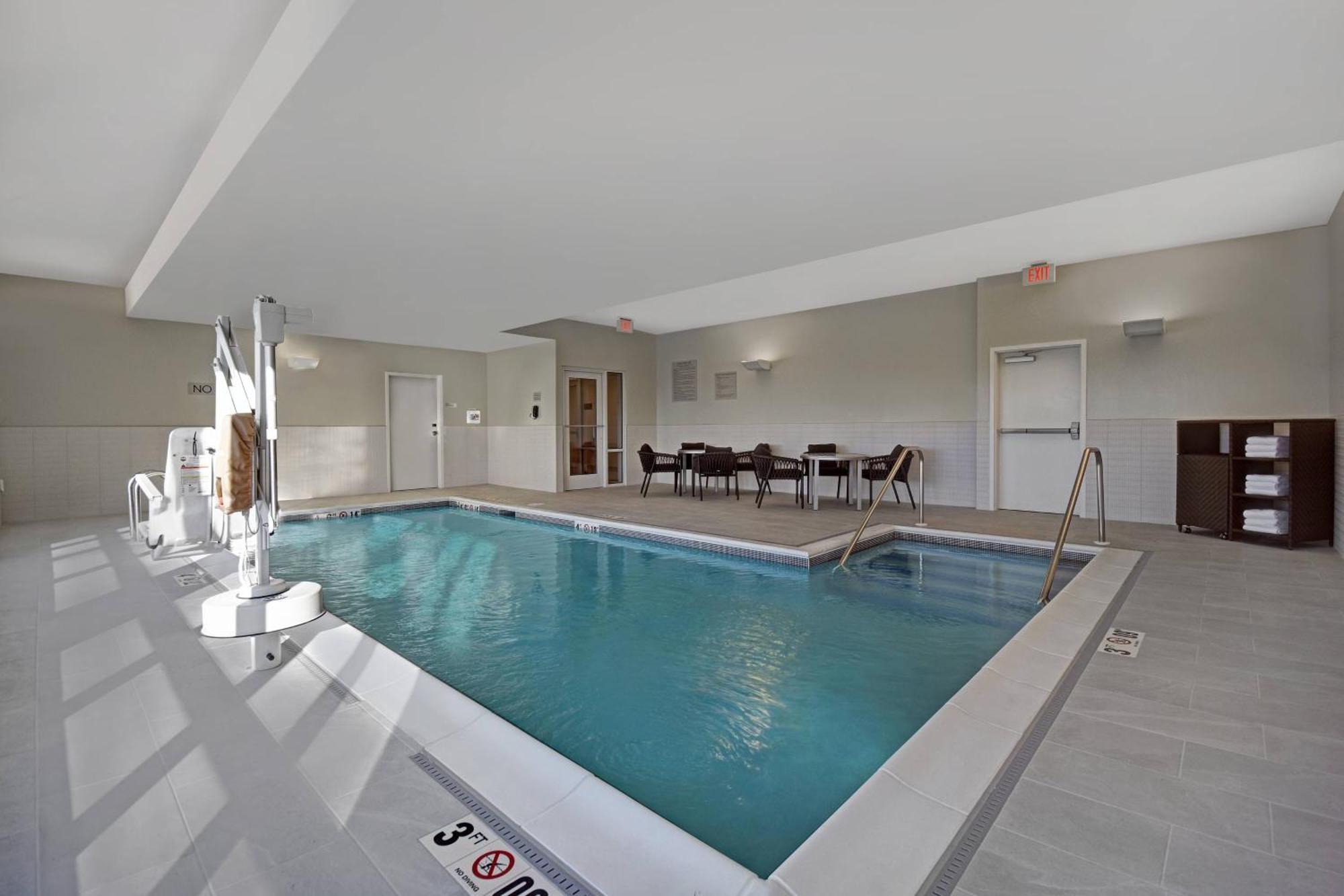 Hotel Towneplace By Marriott Westport 3*