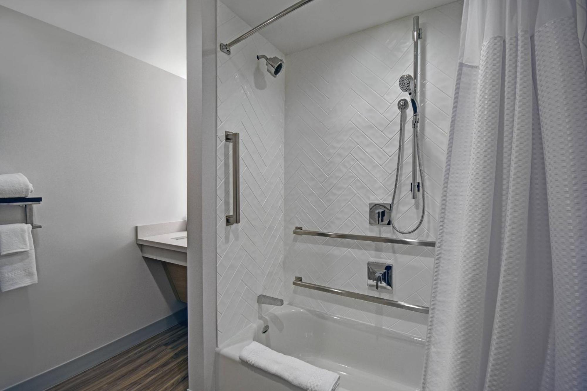 Towneplace By Marriott Westport Hotel